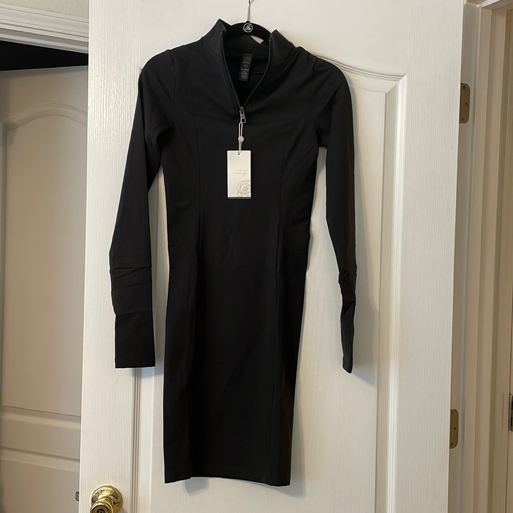 BRAND NEW Vitality The Tati Dress. Color Carbon. size Medium